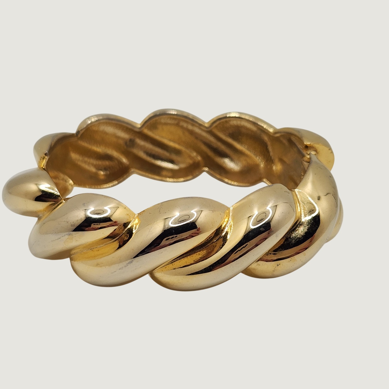Vintage Chunky Twisted Clamper Bracelet Bold Power Dressing 6.5in 1980s
